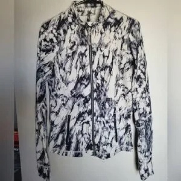 Jackets & Blazers - Women's Black & White Marble-Print Zip Jacket
